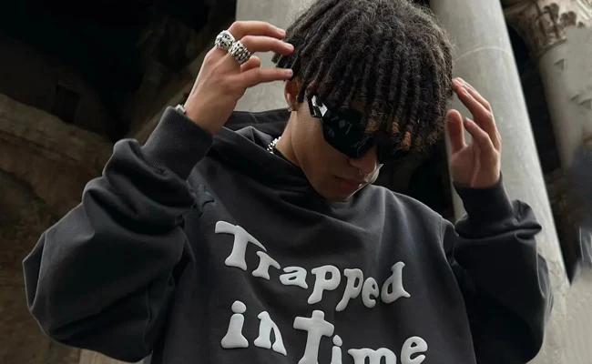 Relive the Cyber Era Style